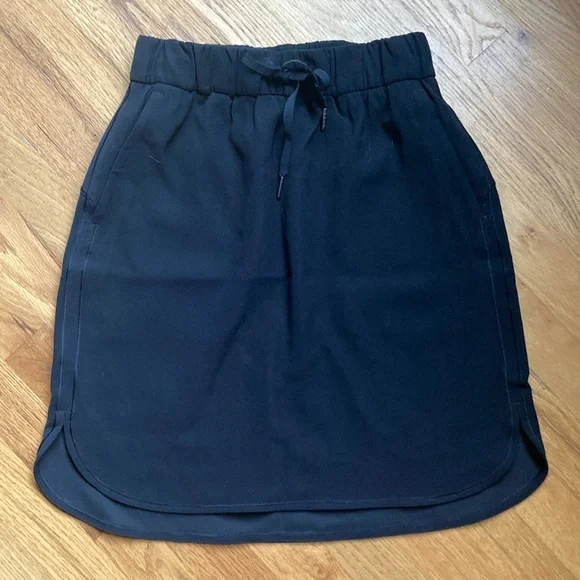 lululemon athletica Navy Skirt - Picture 2 of 5